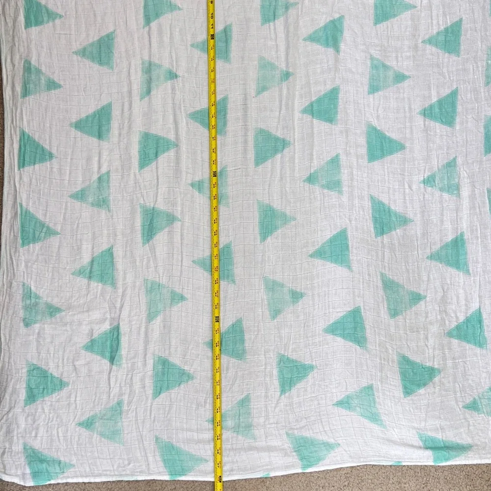 Bayou Lullaby Bamboo Muslin Swaddle Blanket Triangle Print Baby Receiving 48x44‎